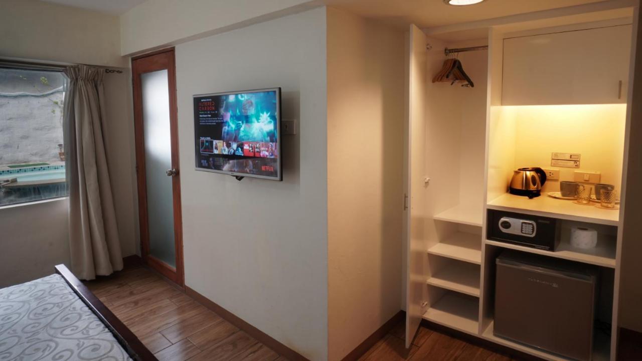 1775 Adriatico Suites Manila Dış mekan fotoğraf