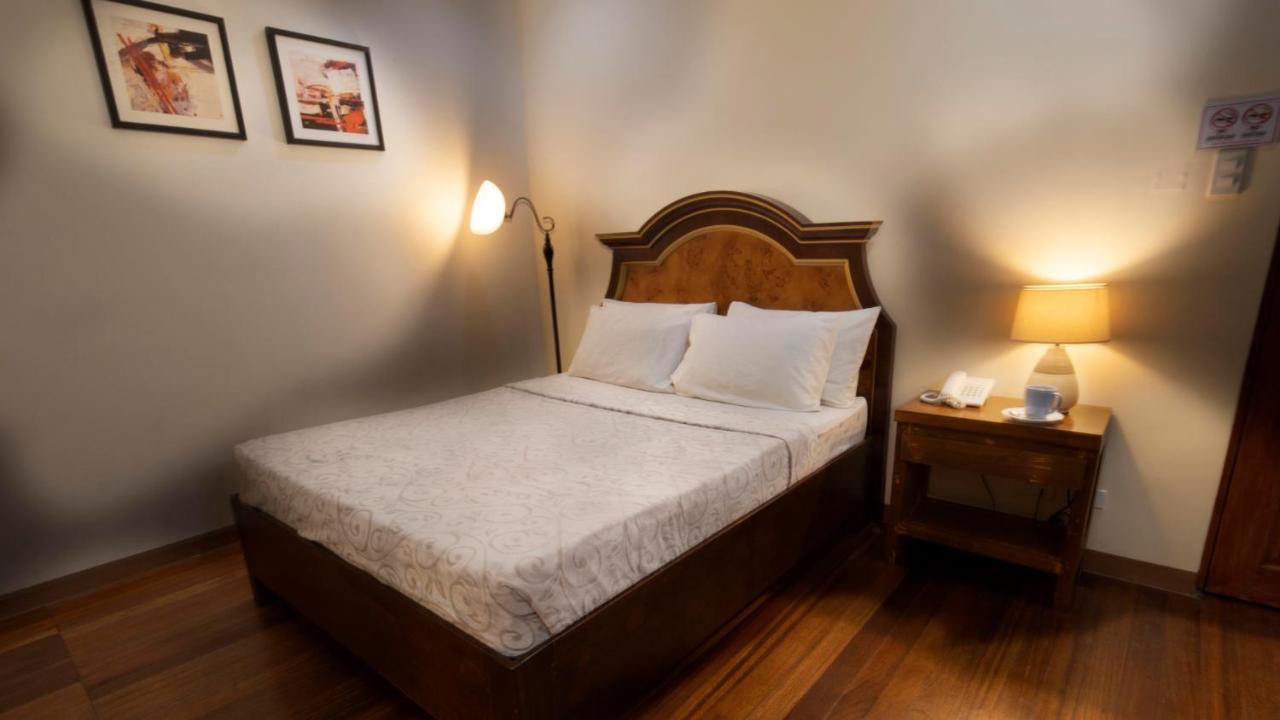 1775 Adriatico Suites Manila Dış mekan fotoğraf