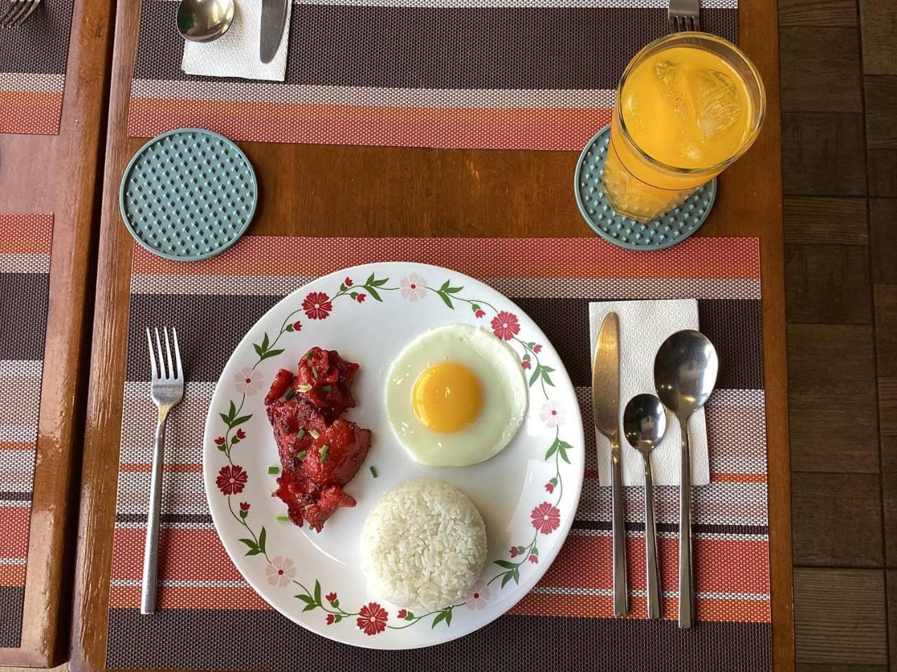 1775 Adriatico Suites Manila Dış mekan fotoğraf
